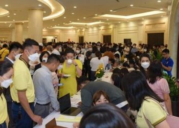 300.000 môi giới bất động sản phải có chứng chỉ, phải hoạt động qua sàn giao dịch