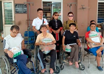 NHÓM THIỆN NGUYỆN TÂM ĐỨC JENNY – HOA HẬU JENNY THỦY ĐINH TRAO GỞI YÊU THƯƠNG