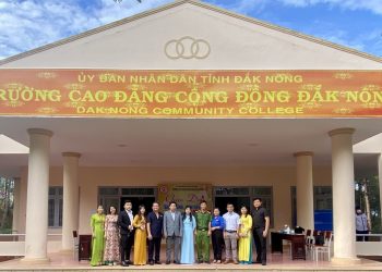 CEO Cty TNHH Đất Gốc (Đơn vị thành viên Viện IMRIC, Viện IRLPIE) Trương Nhật Đăng chia sẻ tại trường Cao đẳng Cộng đồng Đắk Nông:Người chọn nghề hay nghề chọn người?