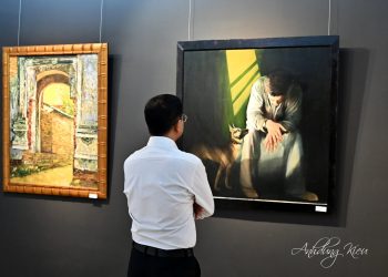 TP.HCM: Sự hoà trộn sắc màu, kỹ thuật và tính đa dạng tại triển lãm Tranh “Giấc mơ màu”của người cầm cọ U80