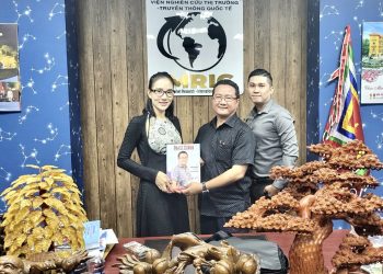 Viện IMRIC, Viện IRLPIE và Tạp chí Nhiếp ảnh và Đời sống phía Nam tiếp và làm việc với Cty CP Truyền thông và ĐTTM Đại Dương