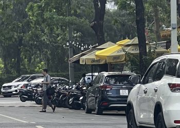 TS Hồ Minh Sơn – Chủ tịch HĐQL Viện IRLIE: Cần sớm hoàn thiện quy chế quản lý chỗ đỗ xe trong khu chung cư đảm bảo an ninh trật tự – Đỗ xe trái phép gây tai nạn sẽ bị xử lý hình sự?