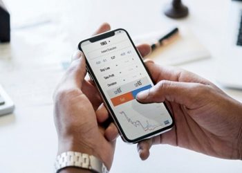 Nở rộ ứng dụng đầu tư tài chính, quản thế nào?