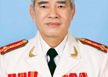 Đại tá Kim Cương như con tằm nhả tơ ra nhiều tác phẩm văn thơ khi tuổi xế chiều