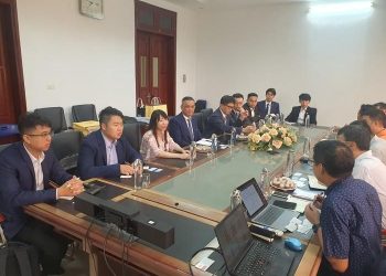Doanh nghiệp trong trường ĐH: Vừa tạo ra nguồn thu vừa mang lại lợi ích cho SV