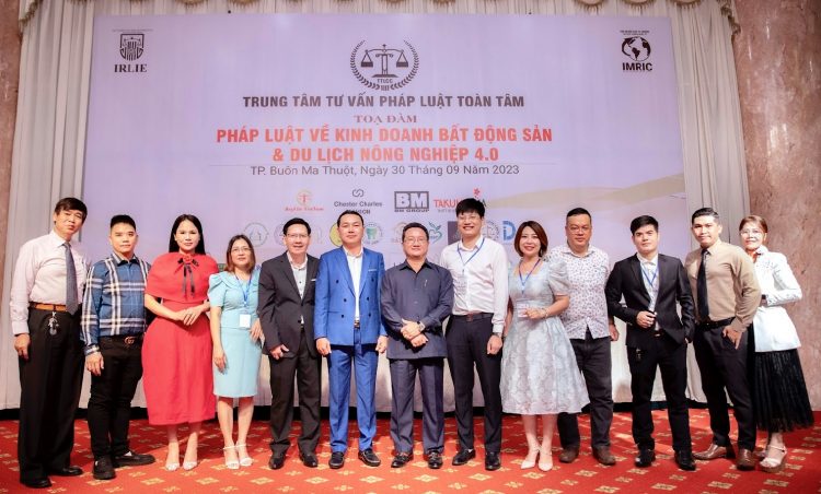 Ông Lâm Trần Khánh – CEO Cty TNHH KeyCite Việt Nam đồng hành toạ đàm khoa học “Pháp luật về kinh doanh bất động sản&Du lịch nông nghiệp 4.0”