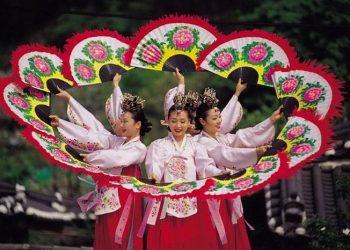 Sửa quy định về thủ tục hành chính trong hoạt động nhiếp ảnh, thành lập cơ sở văn hóa nước ngoài tại Việt Nam