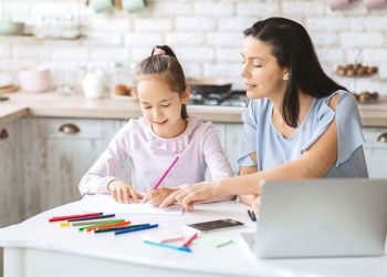 Thị trường dạy thêm tư nhân đạt hơn 100 tỷ USD