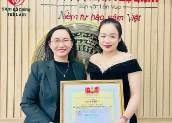 Công ty Nông nghiệp công nghệ cao Tuệ Lâm Quảng Bình: Nhận giấy khen từ Công đoàn ngành Nông nghiệp và Phát triển nông thôn