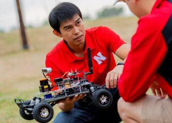 Nhà nghiên cứu Việt tại Mỹ tìm giải pháp đảm bảo an toàn cho phương tiện tự lái