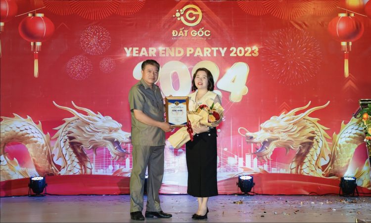 Cty TNHH Đất Gốc Khánh Hoà: Tổ chức trọng thể tiệc tất niên năm 2023 và đón chào năm mới 2024