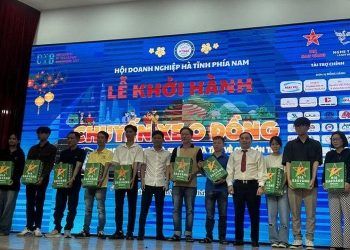 Tết Giáp Thìn 2024: Những chuyến xe ân tình khiến đường vềnhà gần hơn
