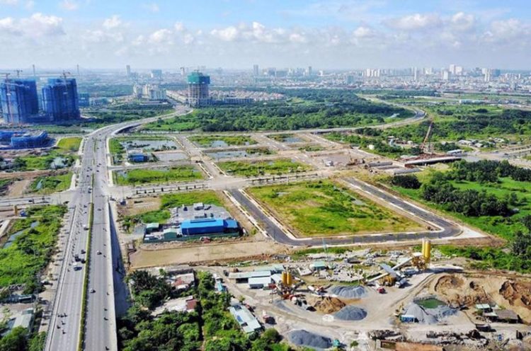 Bàn về quyền “chuyển nhượng quyền thuê trong hợp đồng thuê đất” theo Luật Đất đai năm 2024