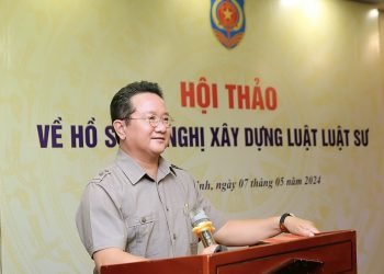 TS Hồ Minh Sơn – Chủ tịch HĐQL Viện IRLIE, Tạp chí Nhiếp ảnh và Đời sống: Thiện nguyện– Chuyện không của riêng ai, điều hiển nhiên phải làm