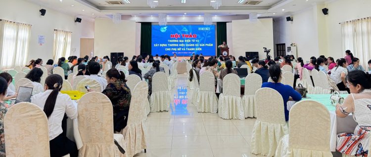 Bến Tre: Hội thảo – Tập huấn thương mại điện tử và xây dựng thương hiệu quảng bá sản phẩm cho phụ nữ và thanh niên