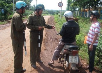 Trung tâm tư vấn pháp luật Toàn Tâm (TTLCC): Nhà nghỉ, khách sạn không được giữ căn cước công dân – Công an xã có được xử phạt vi phạm nồng độ cồn?