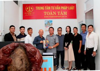 Trung tâm tư vấn pháp luật Toàn Tâm: Luật sư xúc phạm những người tiến hành tố tụng có bị xử phạt – Thẩm phán mời đương sự tới tòa nhận lịch xử “hợp lệ” được không?