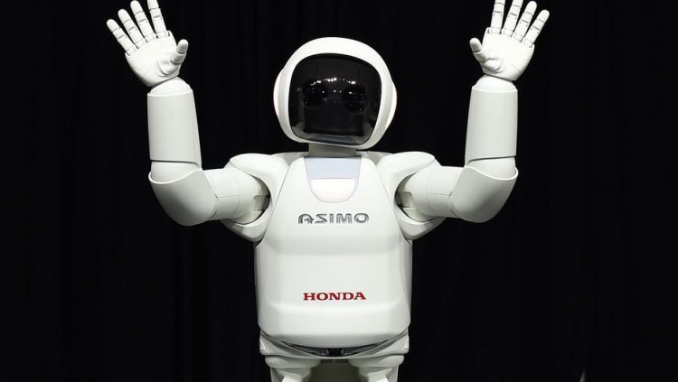 Năm 2024: Trải qua hơn 40 năm để robot đủ trưởng thành