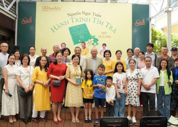 “Tìm trà” trên đường sách