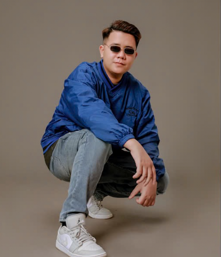 Nhạc sỹ Lê Gia Quân với nhiều ca khúc hít được người mộ điệu yêu mến, một nhà sản xuất âm nhạc chuyên nghiệp