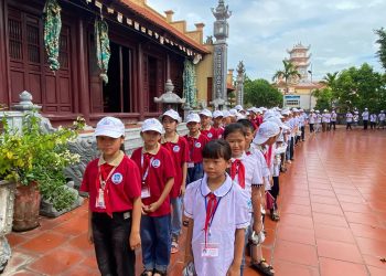 Giáo dục từ những di tích quê hương