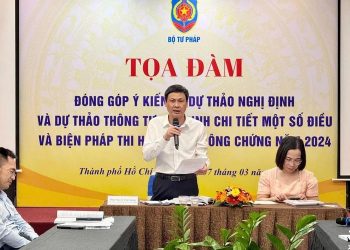 Cần quy định rõ hơn việc chụp ảnh, quay phim của công chứng viên và người yêu cầu công chứng
