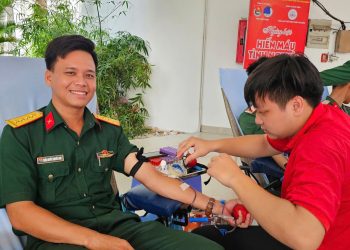 VỚI TINH THẦN “MỘT GIỌT MÁU CHO ĐI – MỘT CUỘC ĐỜI Ở LẠI” CỦA TUỔI TRẺ BẾN TRE XUNG KÍCH, TÌNH NGUYỆN VÌ CỘNG ĐỒNG