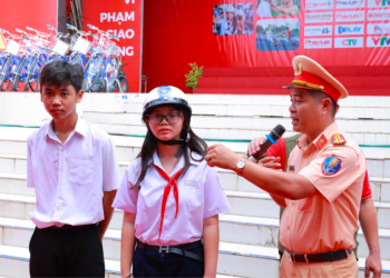 Cà Mau: Caravan “Hành trình xây dựng văn hoá giao thông học đường”