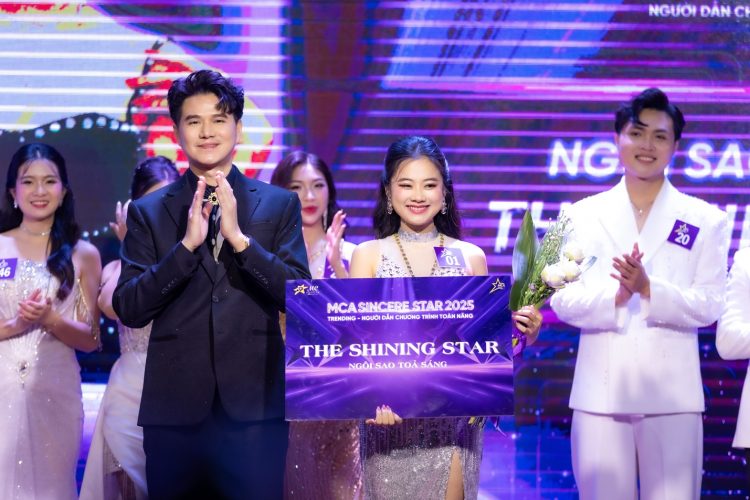 Lê Mỹ Phượng (SBD 01) – Thư ký Hiệp hội VFAEA: Tỏa sáng rực rỡ với danh hiệu “The Shining Star” tại đêm chung kết MCA Sincere Star 2025