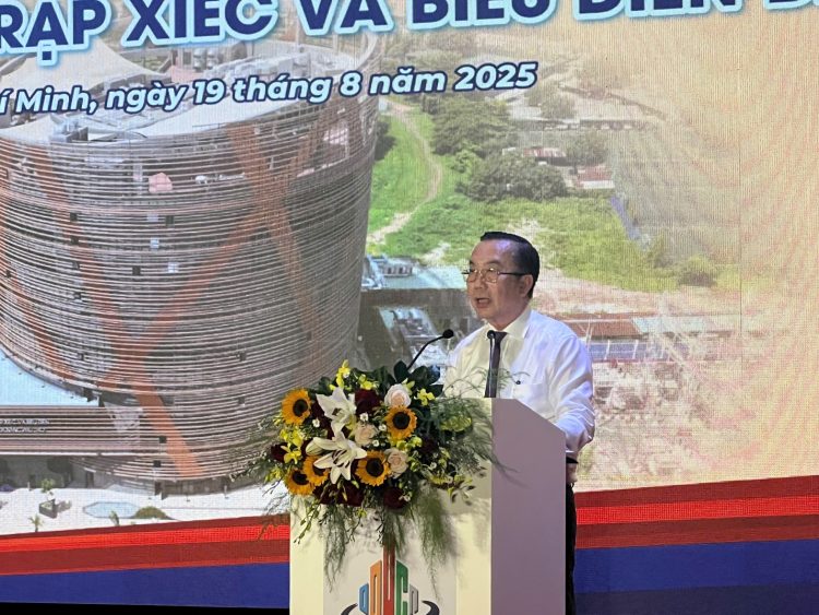 Khánh thành và đưa vào sử dụng rạp xiếc và biểu diễn đa năng Phú Thọ (TP.HCM)