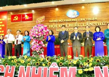 Bà Hàng Thị Thu Nga làm Bí thư Đảng ủy phường Tân Thuận (TP.HCM)
