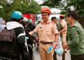 Nghĩa cử đẹp của lực lượng Trạm CSGT Đa Phước, tuổi trẻ Hưng Long với người dân về quê nghỉ lễ Quốc khánh 2/9
