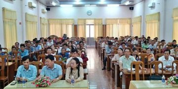 Hội Luật gia tỉnh Cà Mau tuyên truyền, tư vấn pháp luật miễn phí tại xã Đầm Dơi