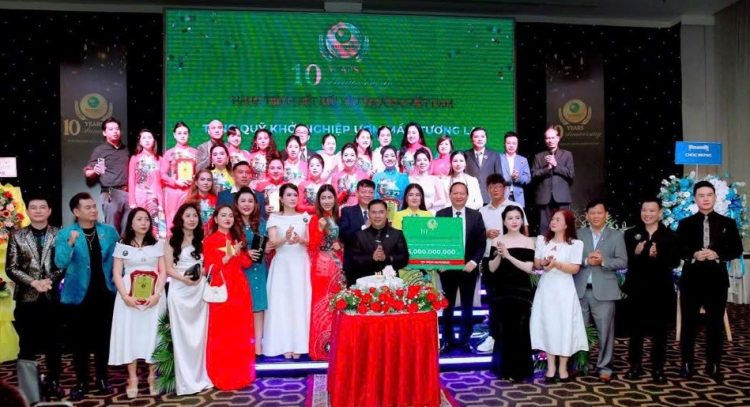 Hành Trình Kết Nối Yêu Thương Việt Nam nhiều cảm xúc đong đầy của 10 năm một chặngđường gắn kết yêu thương