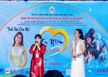 Trung tâm Nhân đạo Quê Hương: Hành Trình Yêu Thương 24 Năm Sưởi Ấm 348 Trẻ Em Mồ Côi & Khuyết Tật”