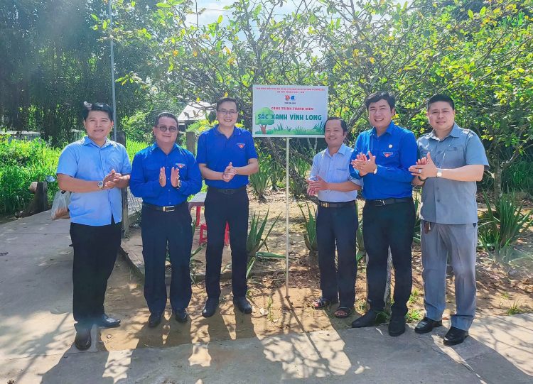 Tuổi trẻ Vĩnh Long đồng loạt ra quân “Ngày Thanh niên cùng hành động” chào mừng thành công Đại hội Đoàn TNCS Hồ Chí Minh tỉnh lần thứ I