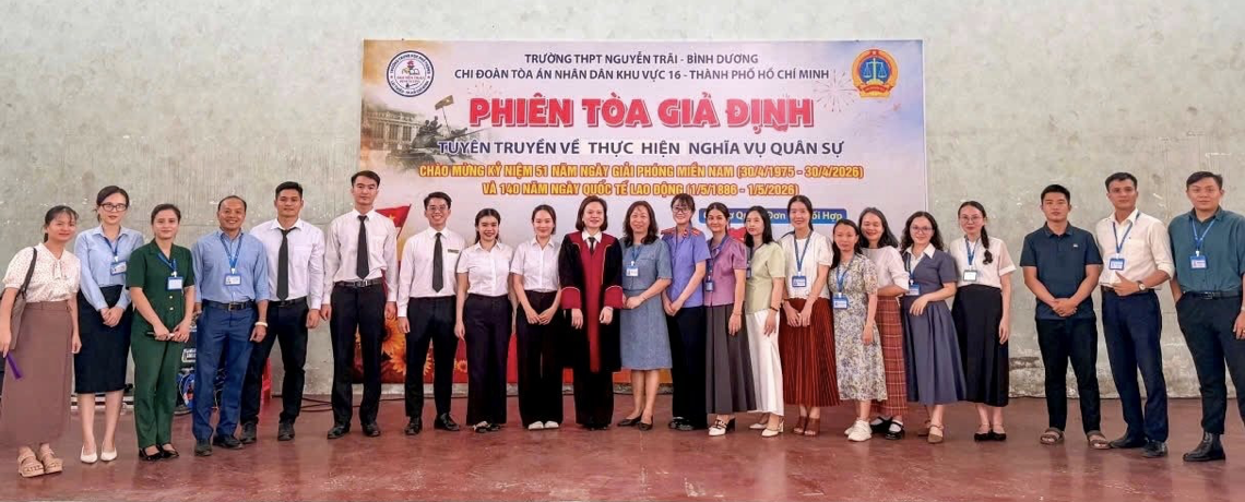 TAND khu vực 16-TP.HCM tăng cường tuyên truyền pháp luật cho học sinh qua phiên tòa giả định