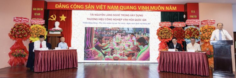 Hiệp hội Làng nghề Việt Nam tổ chức tọa đàm “Nhận diện vai trò – Tài nguyên làng nghề trong xây dựng thương hiệu công nghiệp văn hóa quốc gia” tại TP.HCM