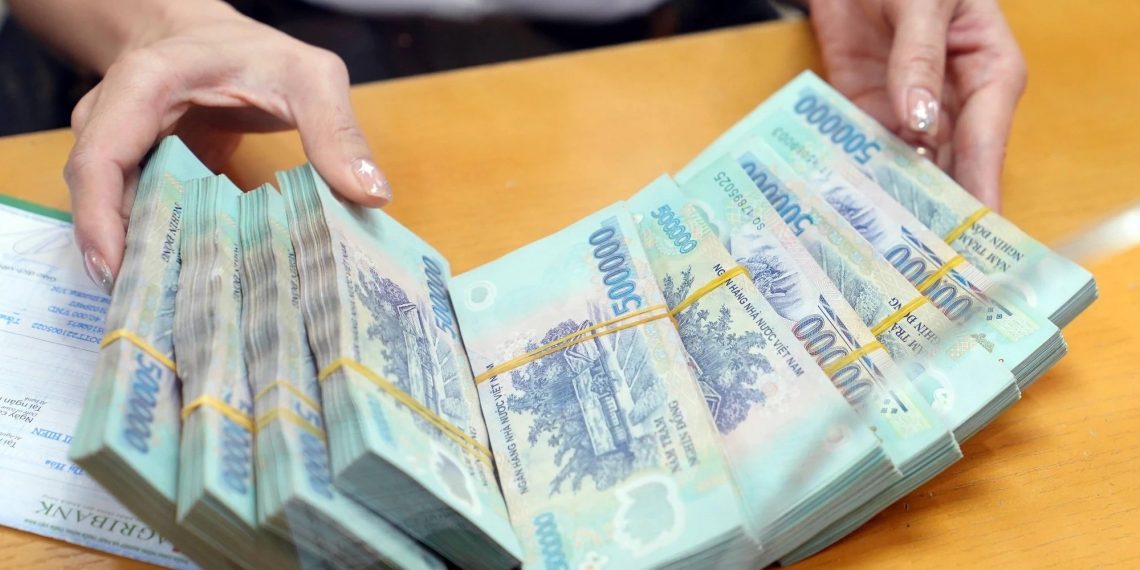 Tết Nguyên đán 2027: Mỗi hộ gia đình được nhận 2.000.000 đồng tiền mặt và phần quà 300.000 đồng theo Nghị định 335, cụ thể ra sao?