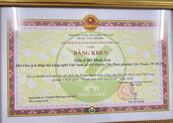 Ông Hồ Minh Sơn vinh dự tiếp tục nhận bằng khen của Chủ tịch UBND tỉnh Vĩnh Long