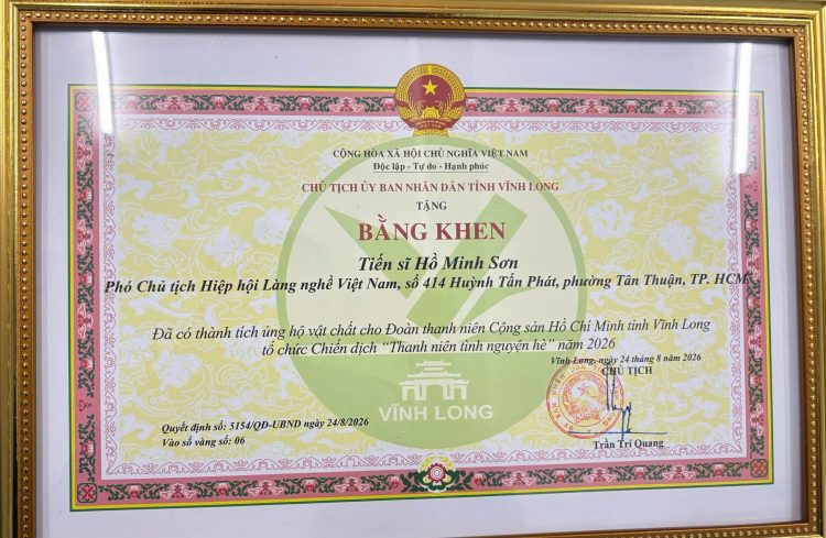 Ông Hồ Minh Sơn vinh dự tiếp tục nhận bằng khen của Chủ tịch UBND tỉnh Vĩnh Long