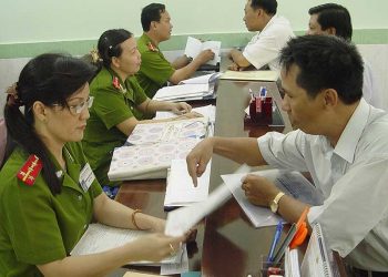 Không đứng tên nhà vẫn có thể đăng ký thường trú, Luật Cư trú quy định thế nào?