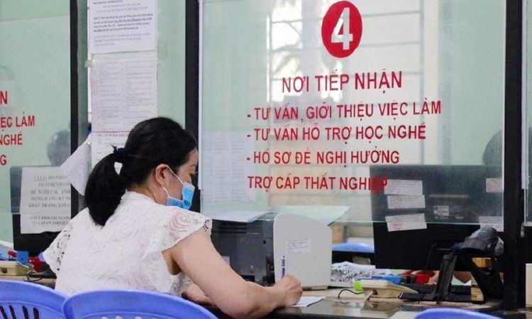 Đang hưởng trợ cấp thất nghiệp mà có việc làm mới, cần làm ngay việc này nếu không có thể gặp rắc rối